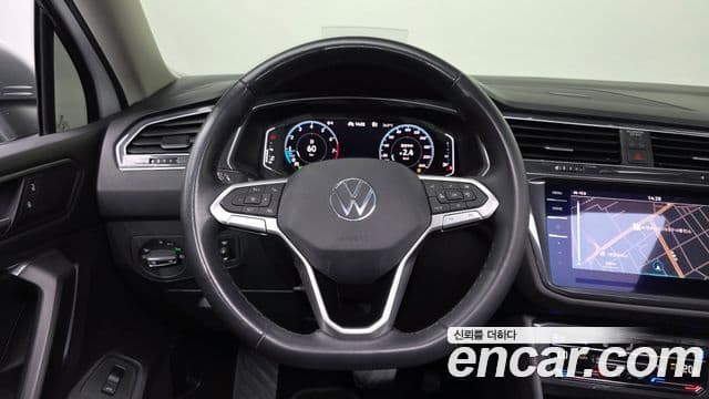 Volkswagen Tiguan Allspace 2023 — фото 13 из 20