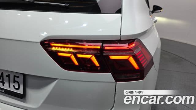 Volkswagen Tiguan Allspace 2023 — Photo 23/33