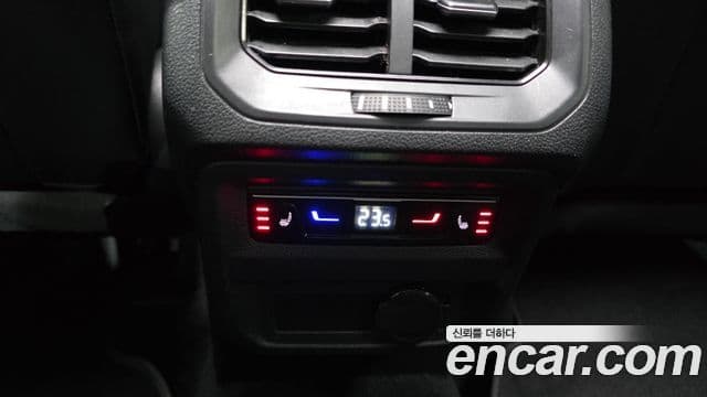 Volkswagen Tiguan Allspace 2023 — Photo 11/33
