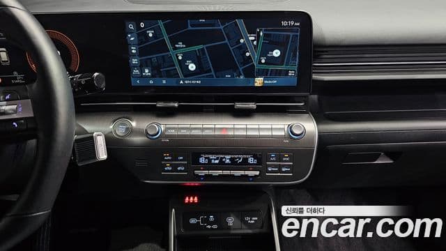 Hyundai Kona 2023 — фото 12 из 20