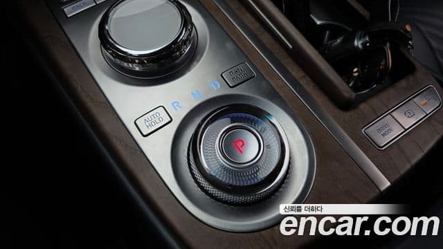 Genesis Electrified G80 2023 — Şəkil 9/20