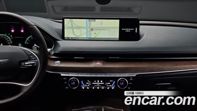 Genesis Electrified G80 2023 — Şəkil 12/20