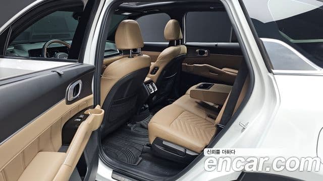 Kia Sorento 2023 — Şəkil 12/20
