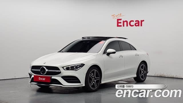 Mercedes-Benz CLA-Class 2023 — Фото 1/20