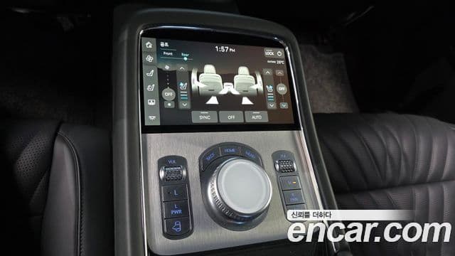 Genesis G90 2023 — Photo 20/31