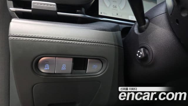 Genesis G90 2023 — Photo 13/31