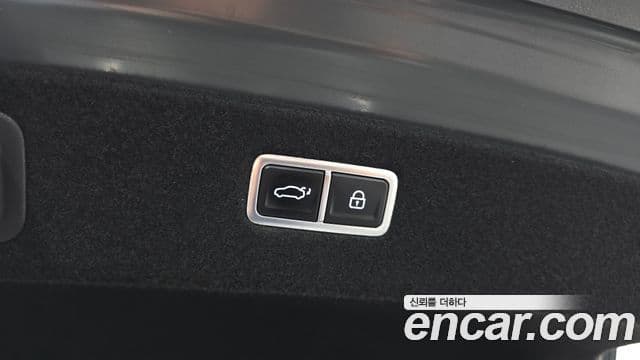 Genesis G90 2023 — Photo 26/31