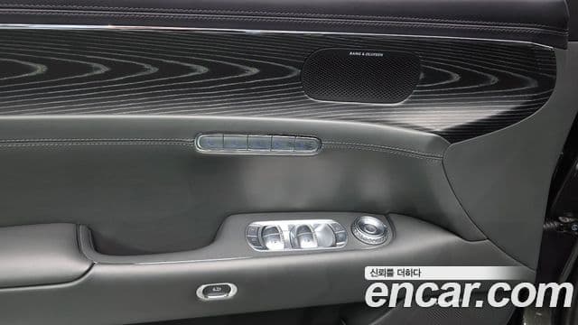 Genesis G90 2023 — Photo 6/31