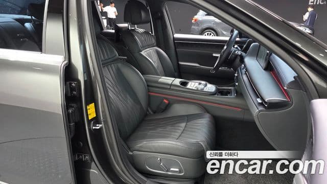 Genesis G90 2023 — Photo 29/31
