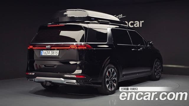 Kia Carnival 2020 — Фото 2/20
