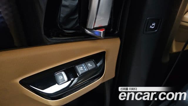 Kia Carnival 2020 — Фото 15/20