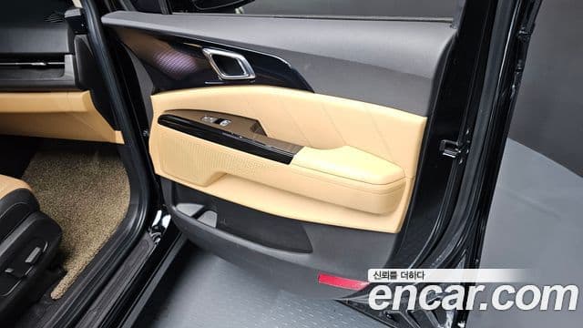 Kia Carnival 2020 — ფოტო 30/30