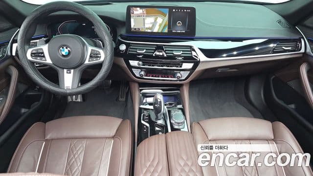 BMW 5 Series 2023 — Photo 20/20