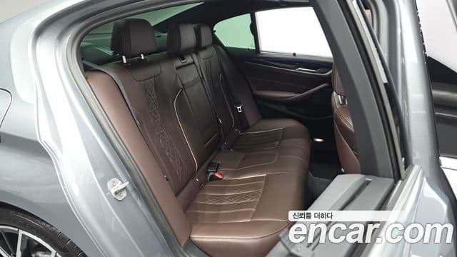 BMW 5 Series 2023 — Photo 3/20