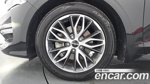 Kia K5 2022 — ფოტო 4/20