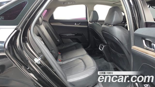 Kia K5 2022 — ფოტო 12/20