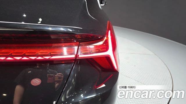 Kia K8 2021 — Şəkil 16/35