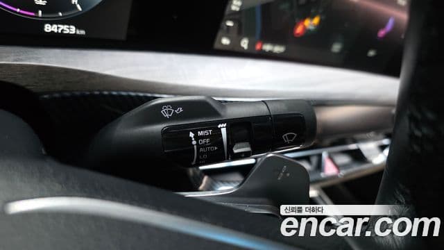 Kia K8 2021 — Şəkil 33/35