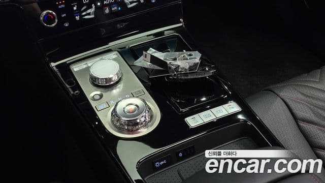 Genesis Electrified G80 2024 — фото 7 из 20