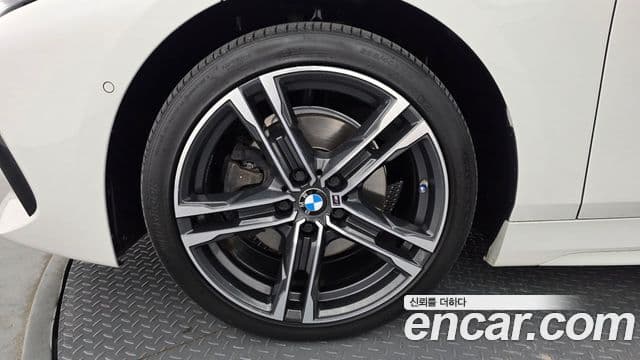 BMW 1 Series 2020 — ფოტო 5/20