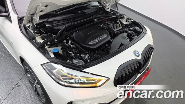 BMW 1 Series 2020 — ფოტო 6/20