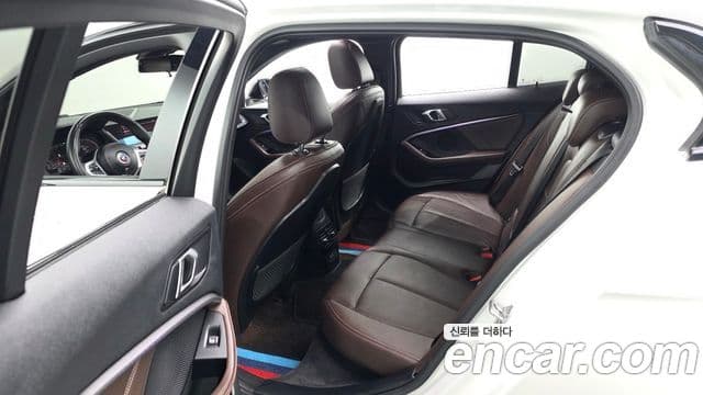 BMW 1 Series 2020 — ფოტო 12/20