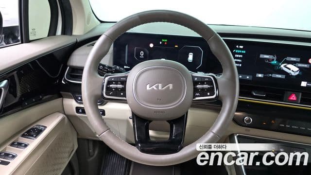 Kia Carnival 2024 — Photo 18/20
