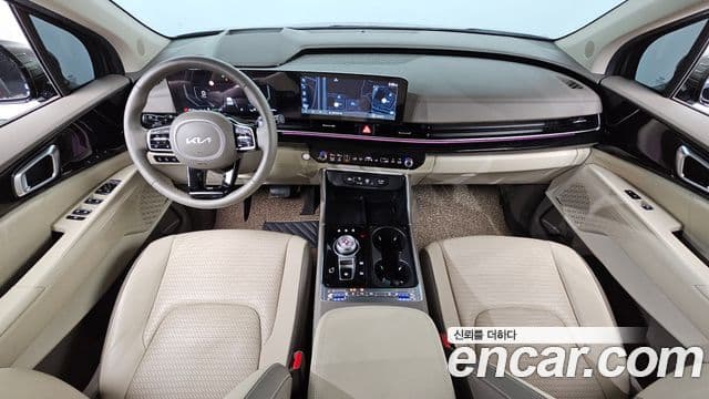 Kia Carnival 2024 — Şəkil 7/20