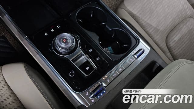 Kia Carnival 2024 — фото 9 из 20