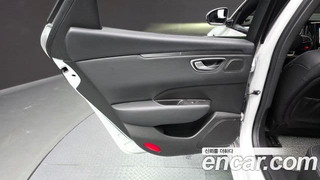 Renault Samsung SM6 2023 — Şəkil 15/30