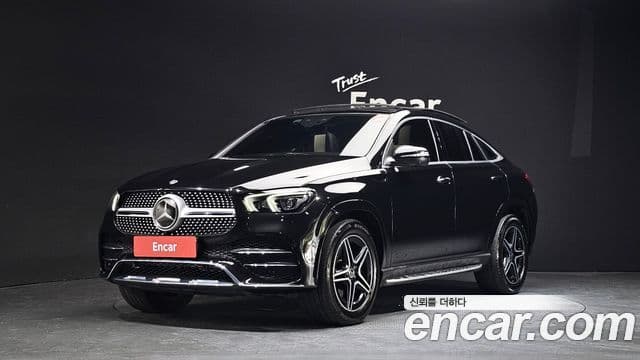 Mercedes-Benz GLE-Class 2021 — Photo 15/20