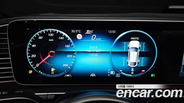 Mercedes-Benz GLE-Class 2021 — Photo 2/20