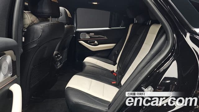 Mercedes-Benz GLE-Class 2021 — Photo 14/20