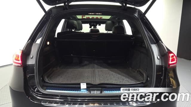 Mercedes-Benz GLE-Class 2022 — ფოტო 20/20