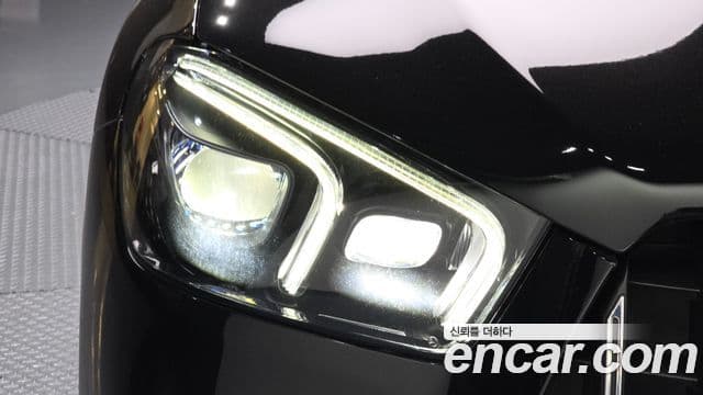 Mercedes-Benz GLE-Class 2022 — ფოტო 14/36