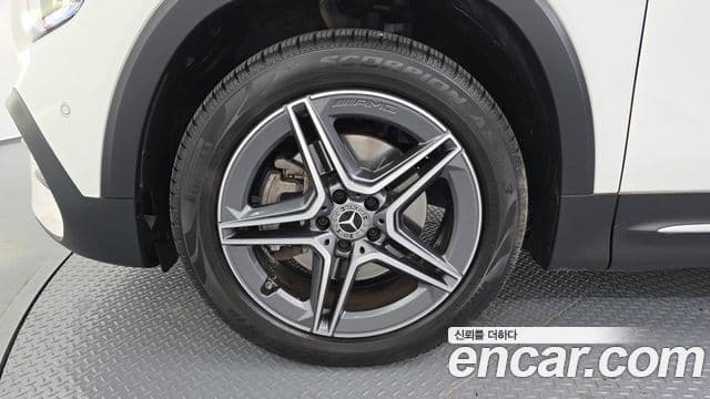 Mercedes-Benz GLB-Class 2022 — Şəkil 5/20