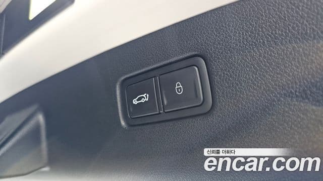 Genesis GV70 2022 — Şəkil 18/20