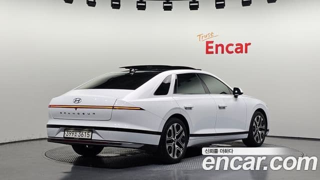 Hyundai Grandeur 2023 — Şəkil 2/20