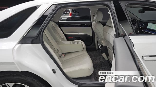 Hyundai Grandeur 2023 — Şəkil 11/20