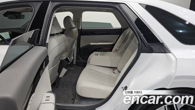 Hyundai Grandeur 2023 — Фото 12/20
