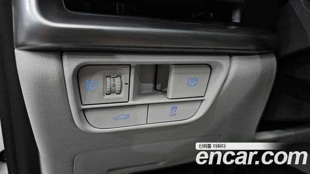 Hyundai Grandeur 2023 — Фото 19/20