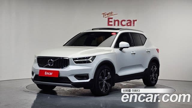 Volvo XC40 2020 — Şəkil 1/20