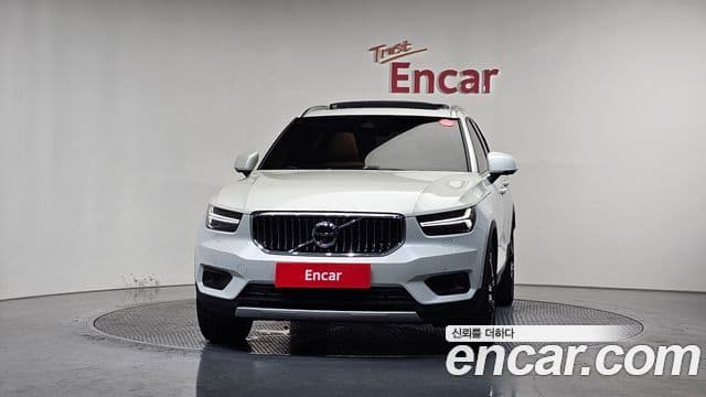 Volvo XC40 2020 — Şəkil 3/20