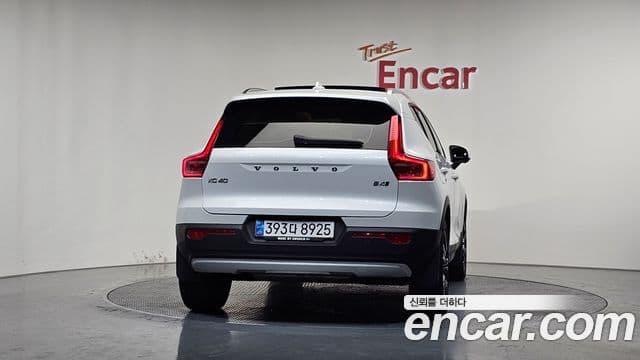 Volvo XC40 2020 — Şəkil 4/20