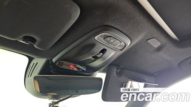 Volvo XC40 2020 — Şəkil 19/20