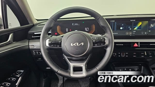 Kia K5 2025 — Şəkil 14/20
