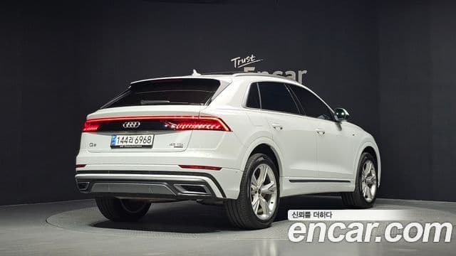 Audi Q7 2023 — Şəkil 2/20