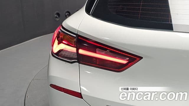 BMW X2 2020 — Şəkil 22/34