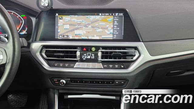 BMW 3 Series 2019 — Şəkil 13/30