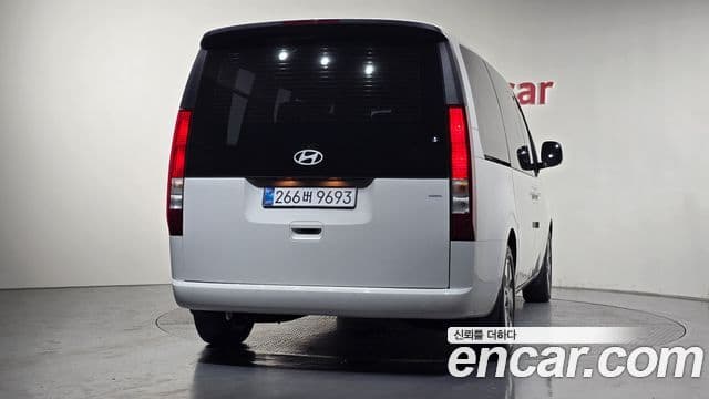 Hyundai Staria 2025 — Şəkil 4/20